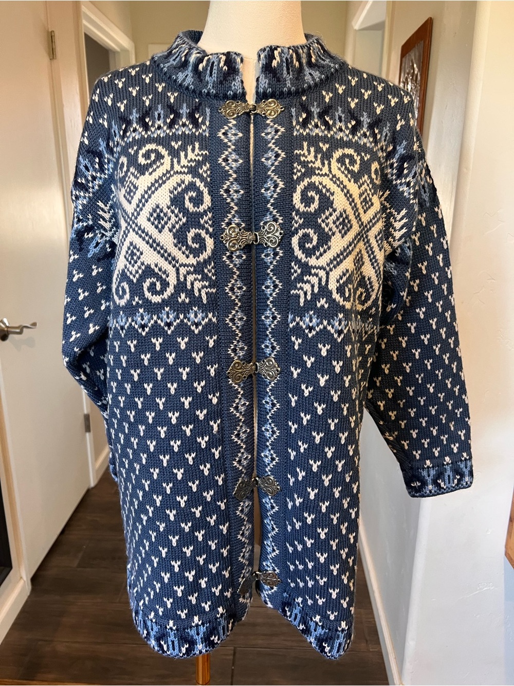 Vintage Nordic-Style Wool Knit Cardigan Sweater